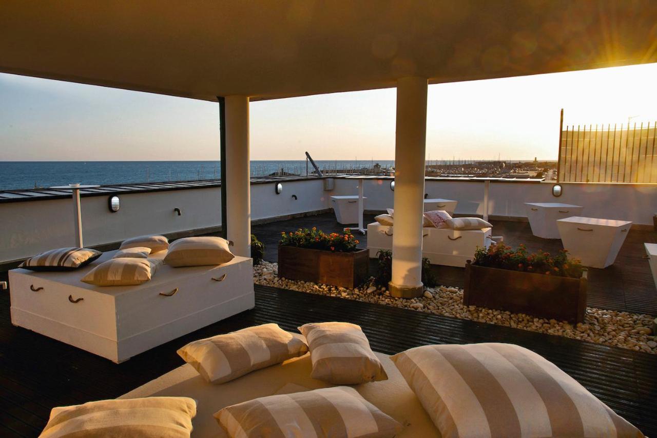 Hotel Smy Aran Blu Roma Mare (Adults Only) Lido di Ostia Esterno foto