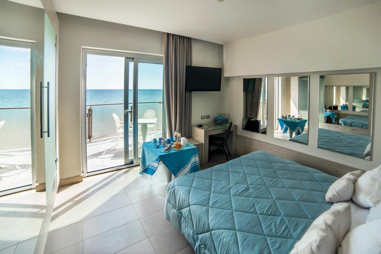 Hotel Smy Aran Blu Roma Mare (Adults Only) Lido di Ostia Esterno foto