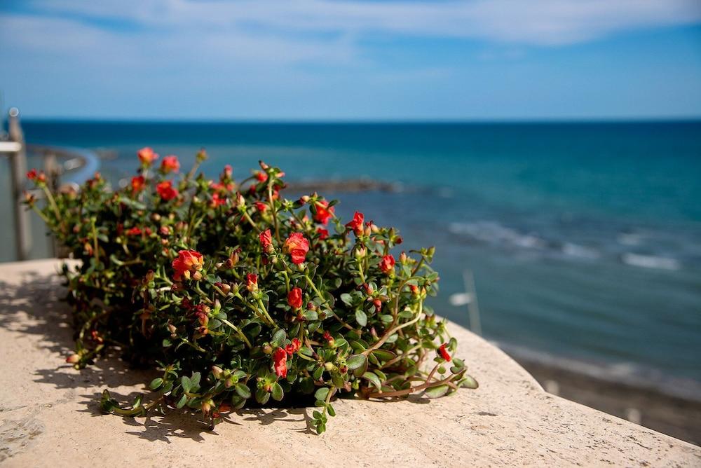 Hotel Smy Aran Blu Roma Mare (Adults Only) Lido di Ostia Esterno foto