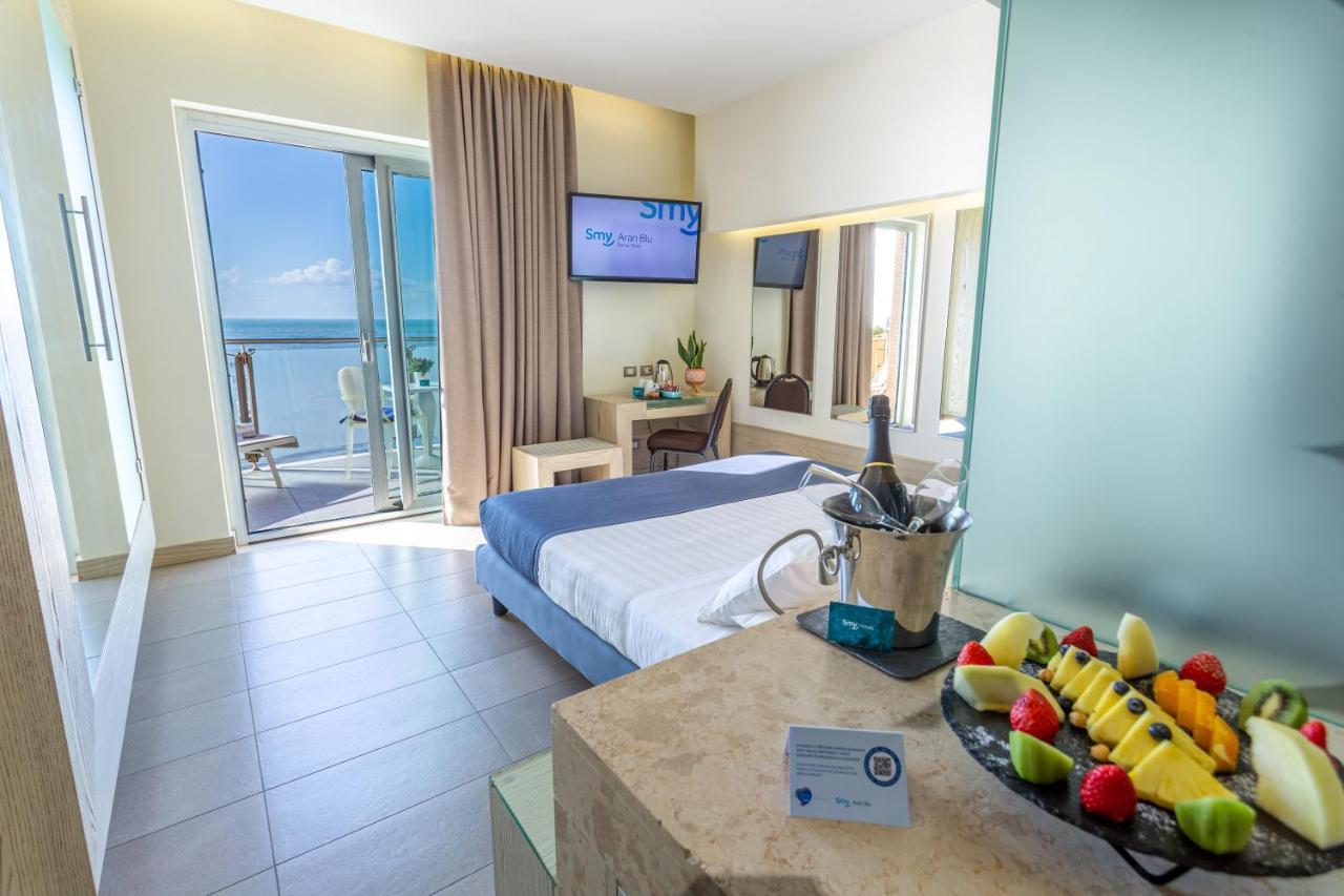 Hotel Smy Aran Blu Roma Mare (Adults Only) Lido di Ostia Esterno foto