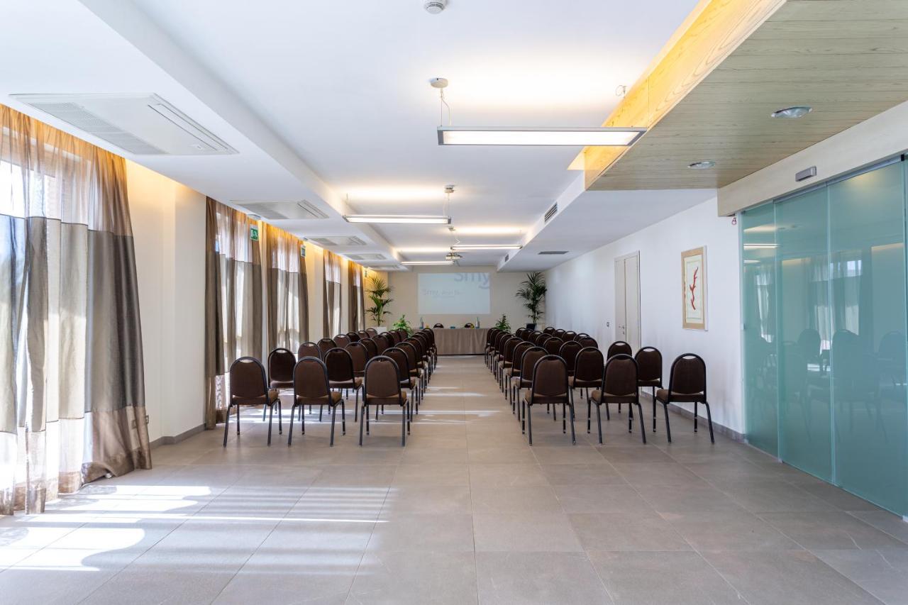 Hotel Smy Aran Blu Roma Mare (Adults Only) Lido di Ostia Esterno foto