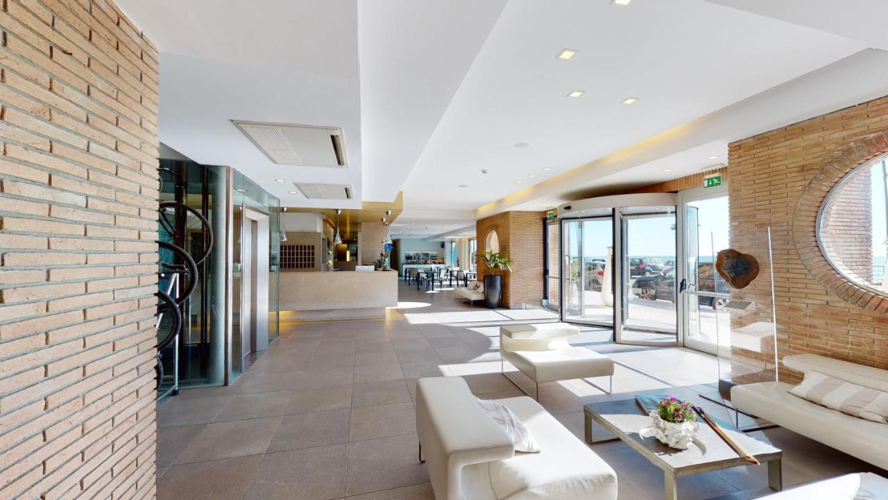 Hotel Smy Aran Blu Roma Mare (Adults Only) Lido di Ostia Esterno foto