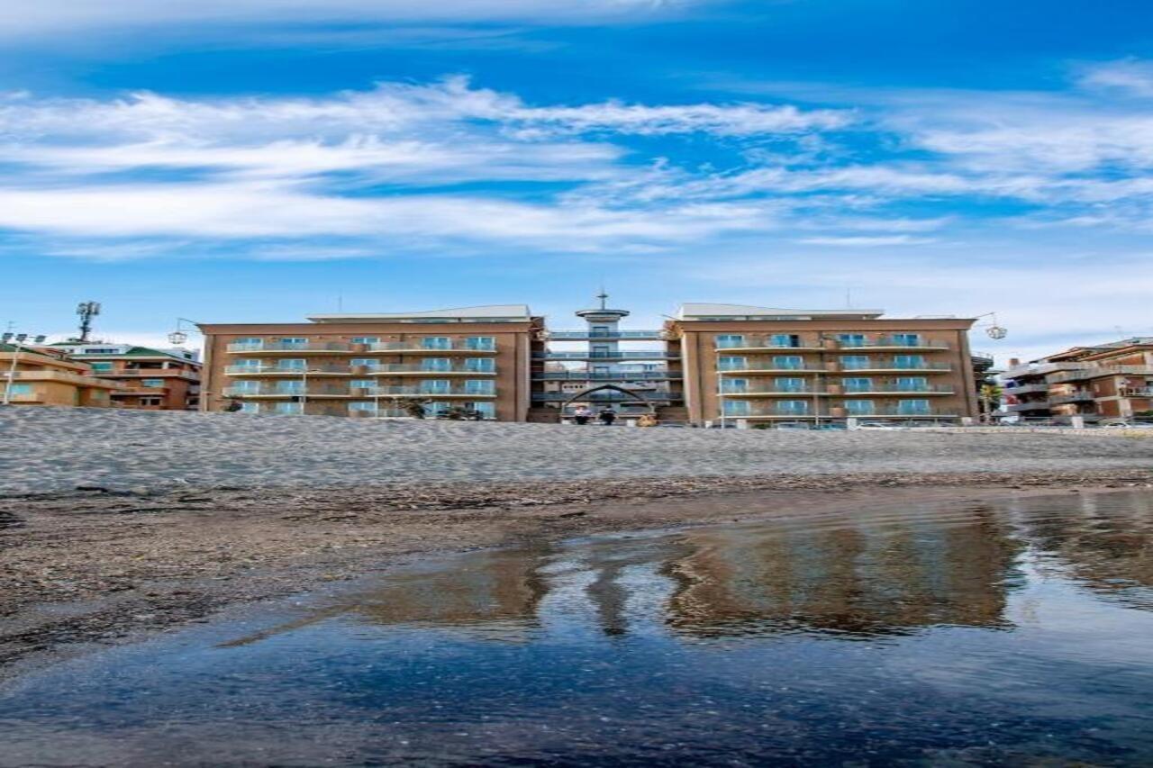 Hotel Smy Aran Blu Roma Mare (Adults Only) Lido di Ostia Esterno foto