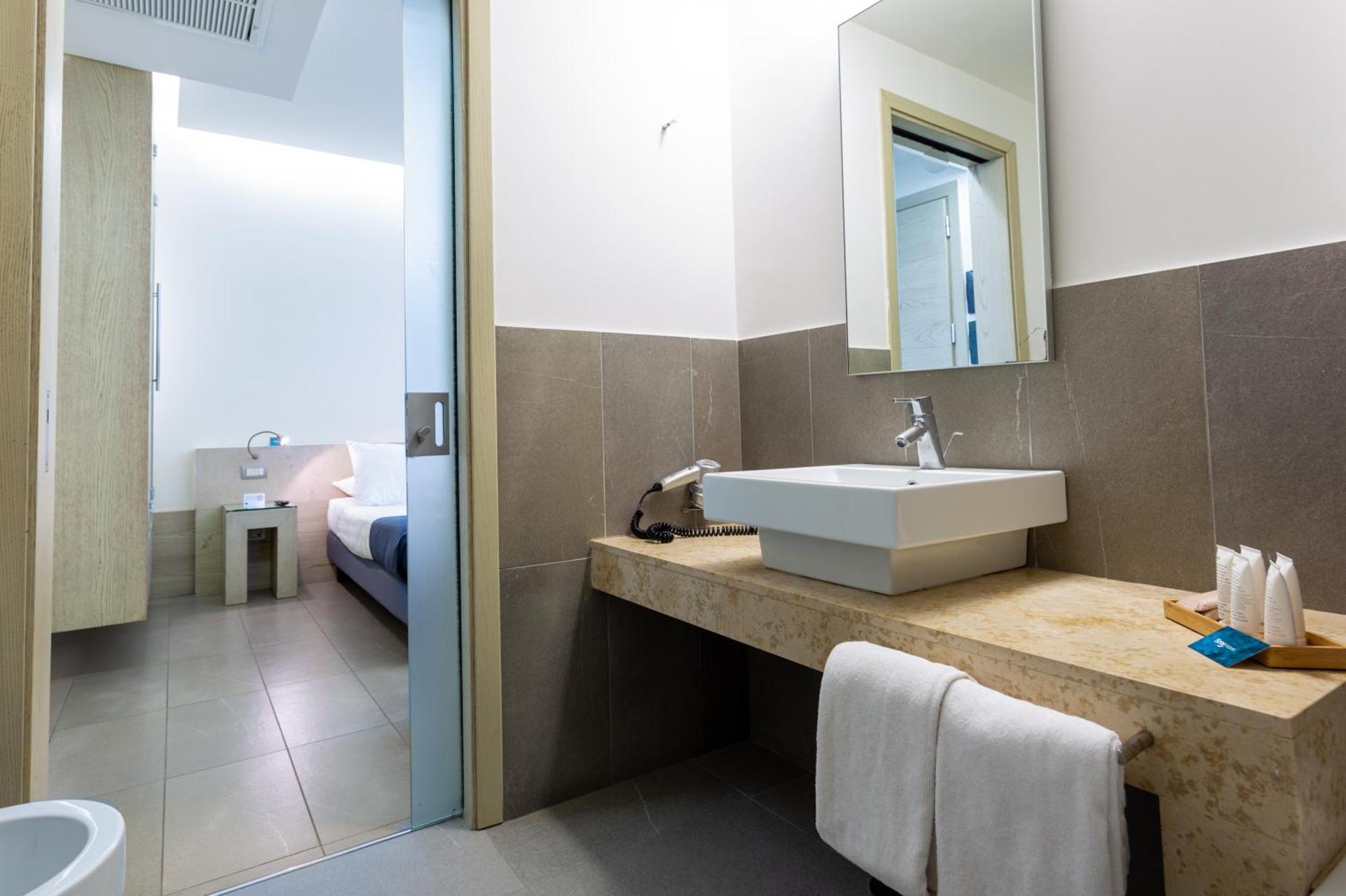 Hotel Smy Aran Blu Roma Mare (Adults Only) Lido di Ostia Esterno foto