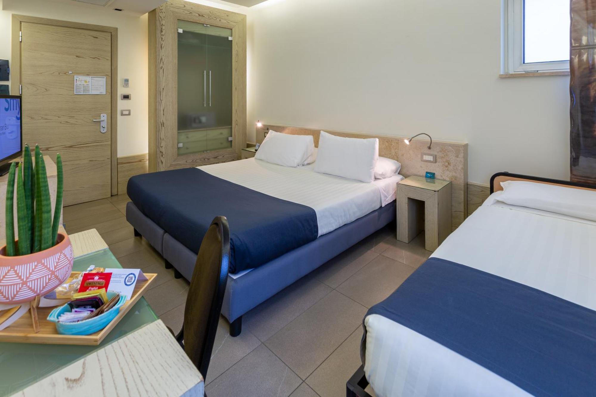 Hotel Smy Aran Blu Roma Mare (Adults Only) Lido di Ostia Esterno foto